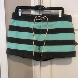 greenlines women’s board shorts NWT size 10